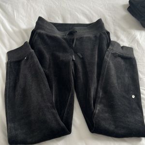 Lululemon velvet black joggers size 2 good condition